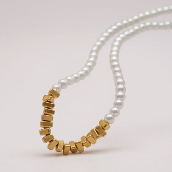 Anthropologie Jewelry - Anthropologie Pearl Necklace Nugget Gold Boho Chain Delicate Baroque Geometric